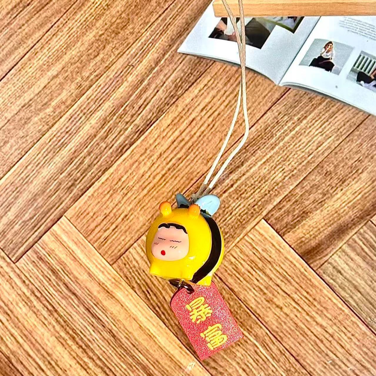Crayon Shin-chan Bee Cosplay F - огляд і ціна Home Decor Interior